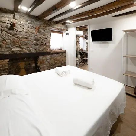 Antiche Mura Holiday Apartment By Wonderful Italy-3