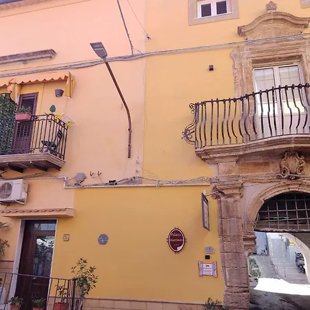 La Finestra sul Cortile B&B-3