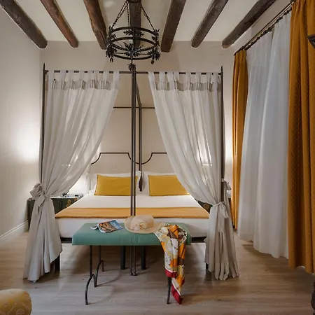 Palazzo Arone Dei Baroni Di Valentino-3