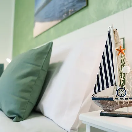 Vista Mare Rooms-3