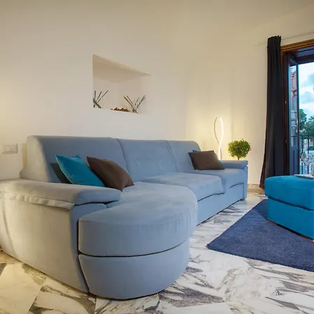 Le Suites Del Duomo House-2