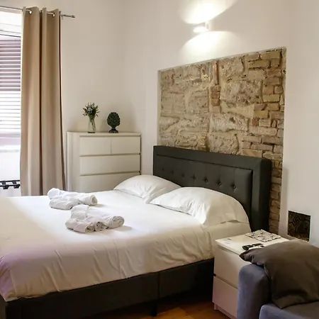 Valverde Home-3