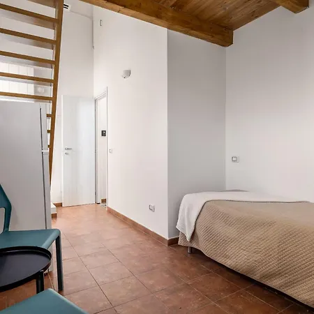 Madre Terra Airport Apartment & Rooms-3