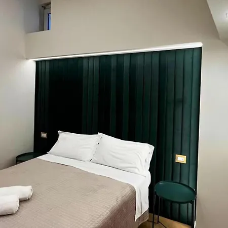 Motta Palace Apartments & Rooms-3