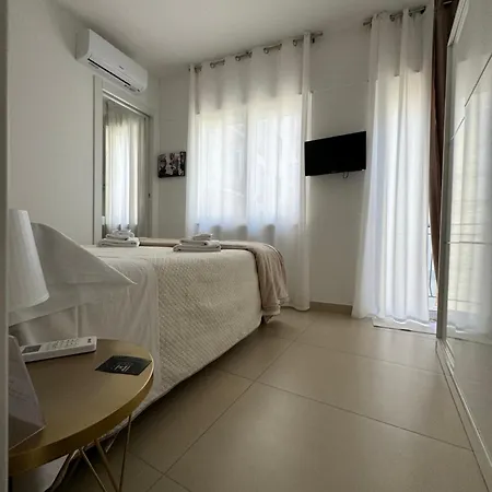 Four Rooms Naxos-2