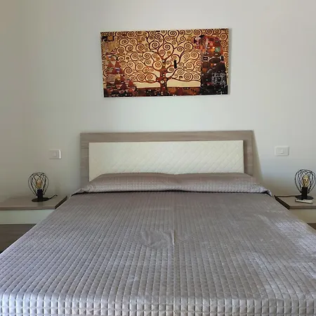 Granatelli Holiday Home-3