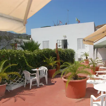 Hotel Villa Augustus-3
