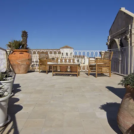 La Via Della Giudecca-2