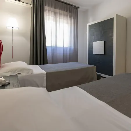 Aparthotel Isabella-3