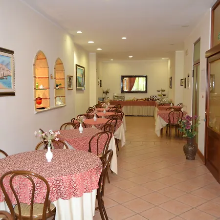 Hotel Mediterraneo-2