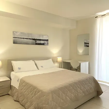 Nina B&B-3