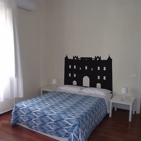 Castelnuovo Rooms #Politeama-2