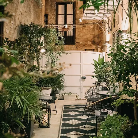Palazzo Natoli Boutique Hotel-3