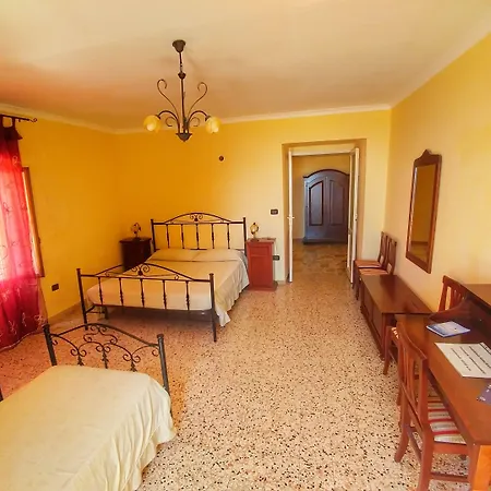 B&B Anita-3