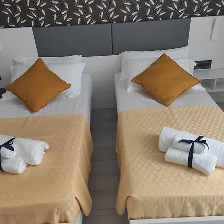 Thalya Luxury Rooms-3