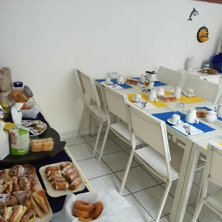 Mediterranea Guesthouse B&B-3