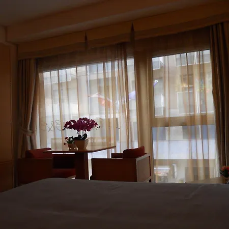 Catania Crossing B&B - Rooms & Comforts-3