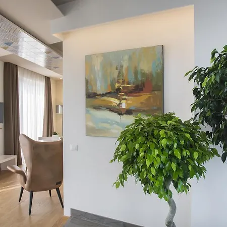Gaura Apartments-3