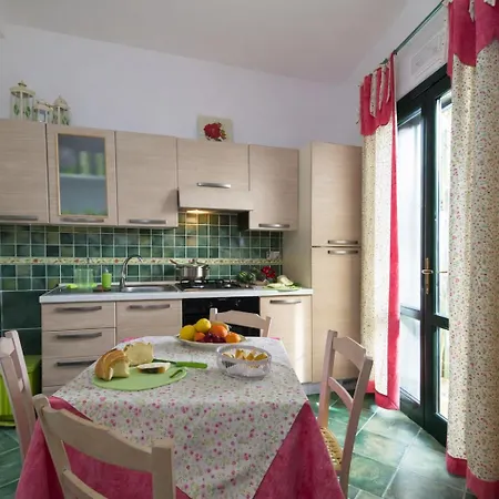 Case Di Fiori Beachfront Villa With Terrace And Direct Beach Access-2