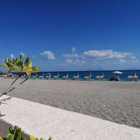 Testa di Monaco - Basic Beach Accommodations-3