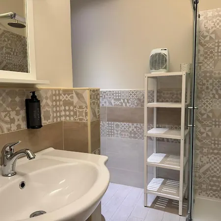 Maison Bijou Guest House-3