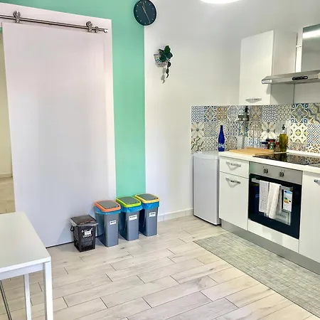 Anto'S Apartment-2