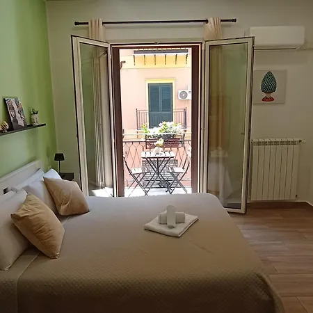 Archimede Guest Rooms-3