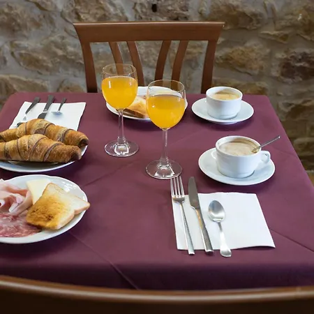 Hotel Gangi-2