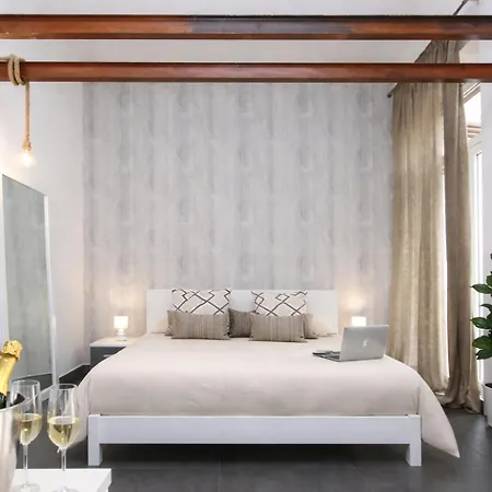 Palermo Inn Suite-2