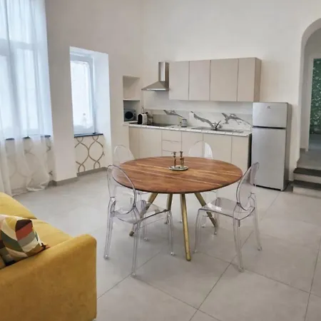 Corso Vittorio Elegant Suites Lipari-3