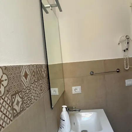Garibaldi B&B-3