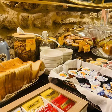 Beeclaire Guest House-2