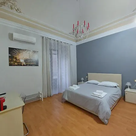 A 2 Passi Da Stesicoro Suite Catania-3