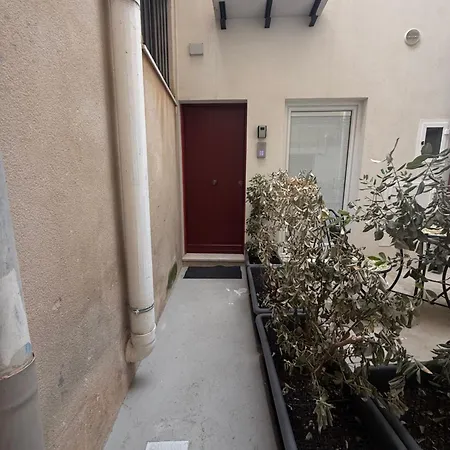 Alley House-3