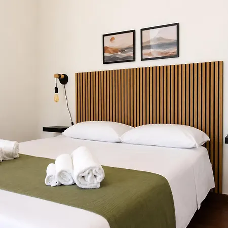Zurria Rooms-2