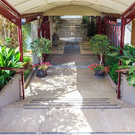 Marbela Apartments & Suites-3