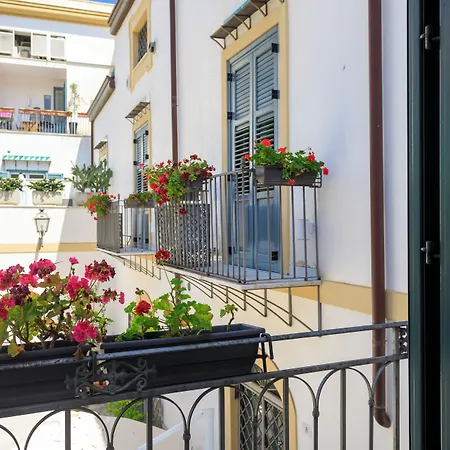 Palazzo Brunaccini Boutique Hotel-3