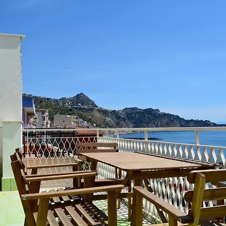 Mediterraneo Guesthouse-3