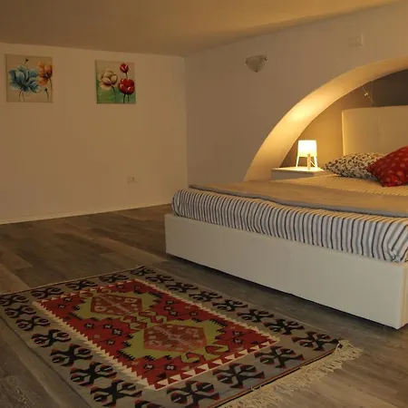 Vittoria Apartment-2