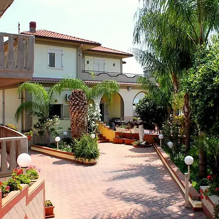 Hotel La Villa-2