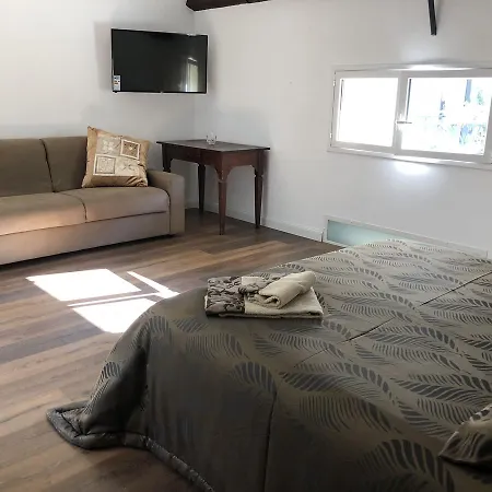 Liberty Luxury Rooms-2