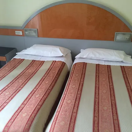 Hotel Mazzini-2
