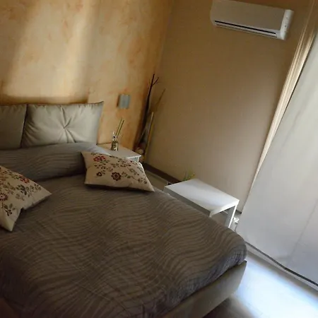 Catania Etnea Bed And Breakfast-3
