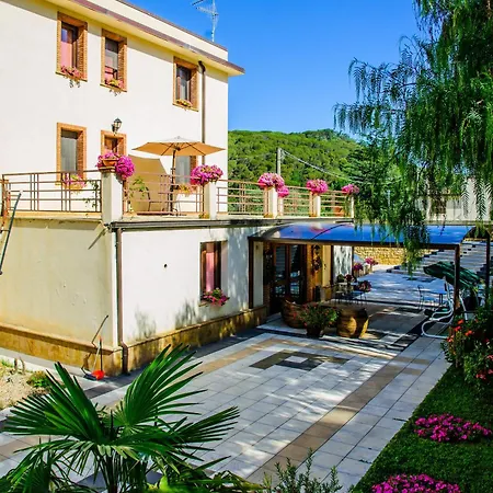 Hotel Al Ritrovo-2