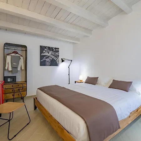 Le Maestranze Deluxe Rooms-3