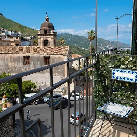 Taormina Bedda Rooms-3