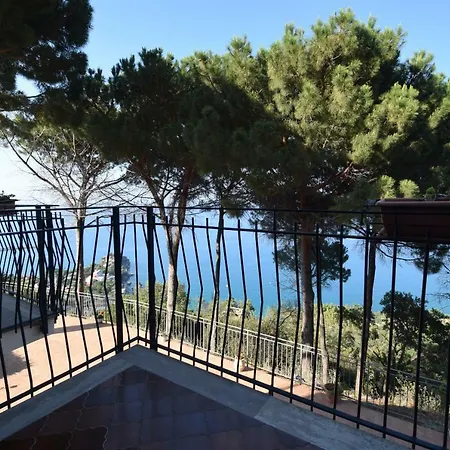 Alba Tra I Pini B&B-2