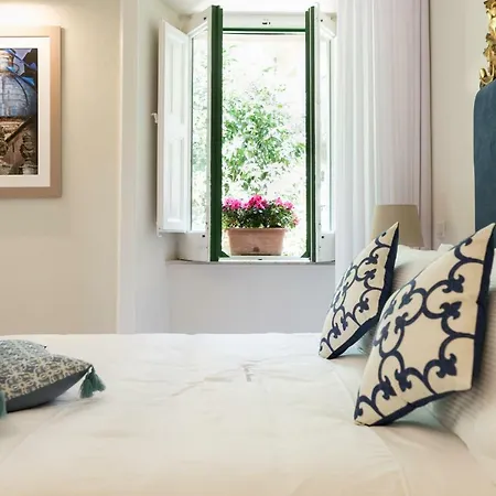 Palazzo Taranto Luxury Rooms-2