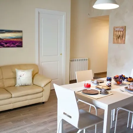 Taormina Family Apartment-3