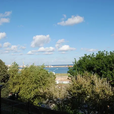 Alice'S Room With A View-2